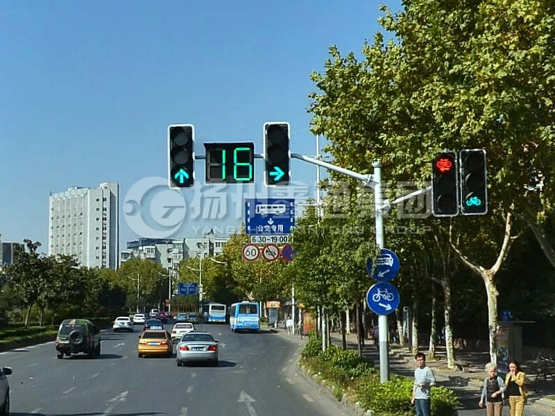 XHDG-039，燕翅信號(hào)燈桿，南京信號(hào)燈桿