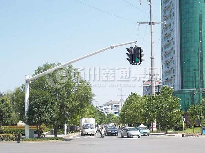 XHDG-047，吊籠式信號燈桿